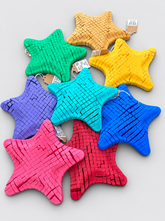 Articulated starfish fidgets in assorted colours