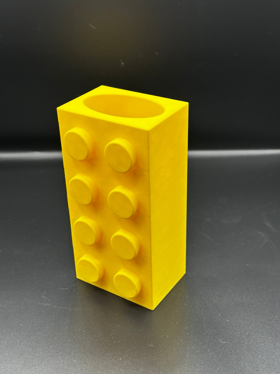 Yellow brick-style flower vase