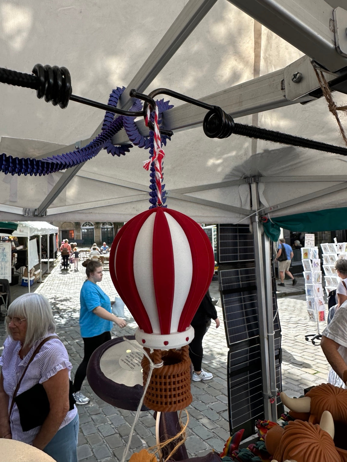 Red hanging hot air balloon ornament